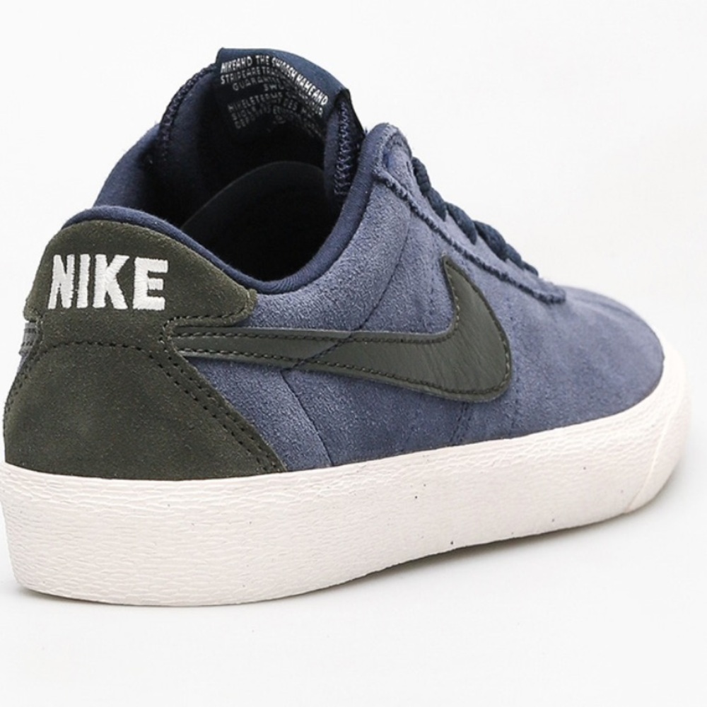 NIKE SB BRUIN LOW NAVY SUEDE WITH BLACK LOHO - EUC - Picture 6 of 6